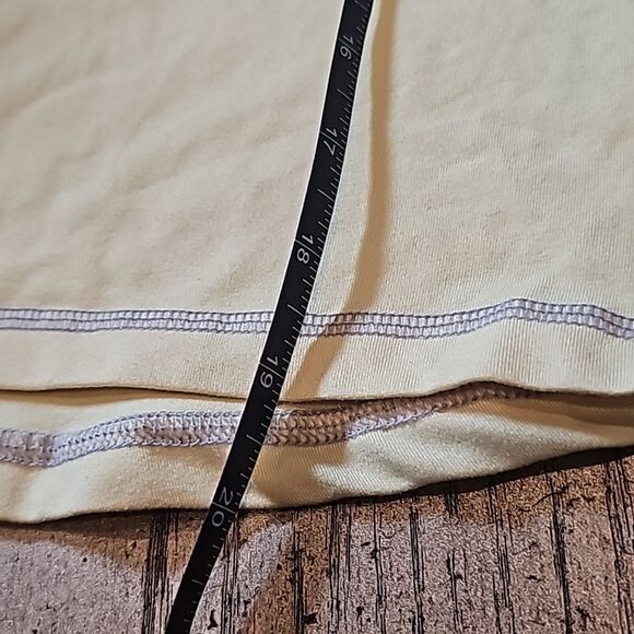 Yellow t shirt size S 6/7 All in motion - Picture 6 of 8